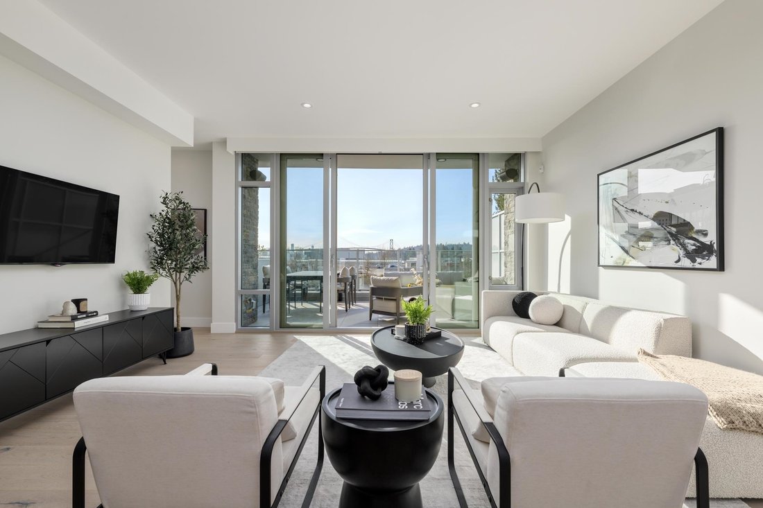 House in West Vancouver, British Columbia, Canada 1 - 16362694