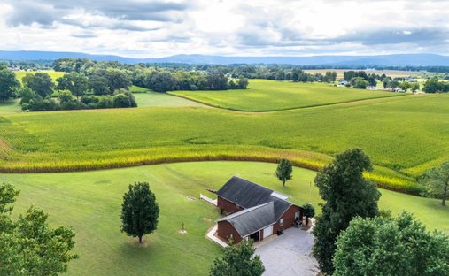House in Estill Springs, Tennessee, United States 1