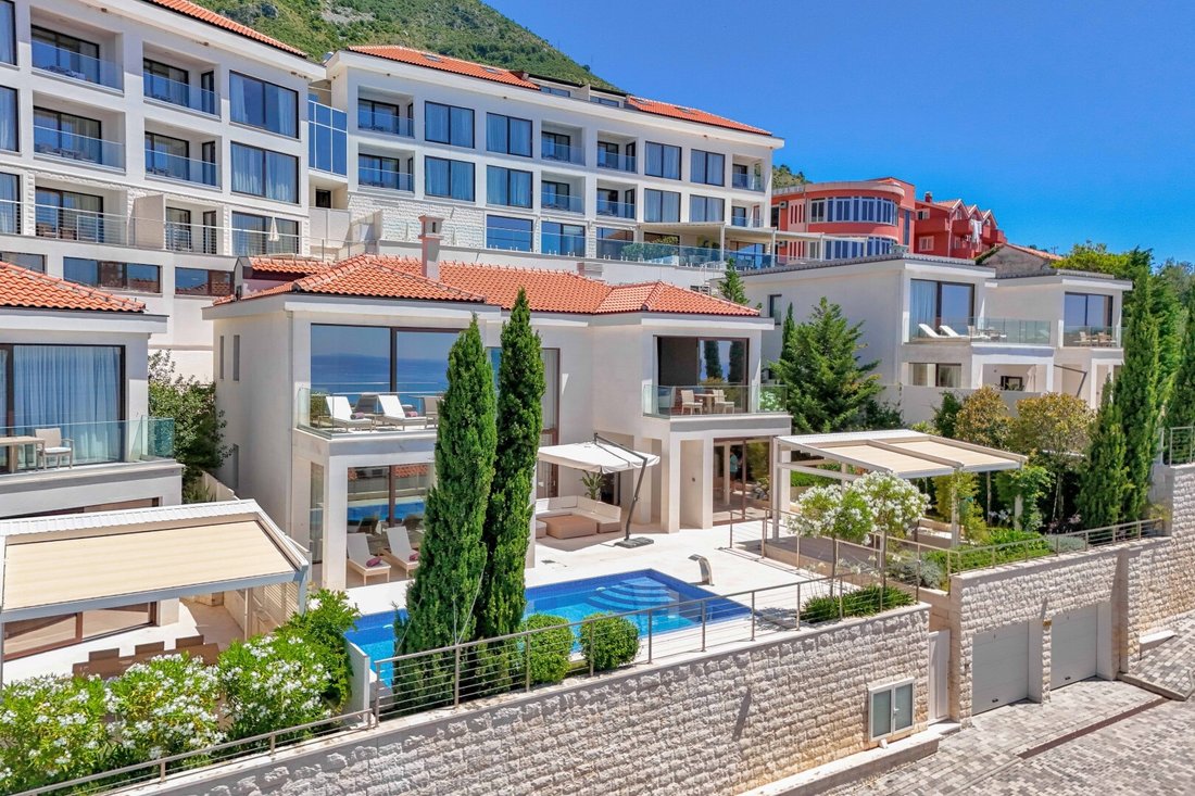 Villa in Drobnići, Budva Municipality, Montenegro 2 - 16369798