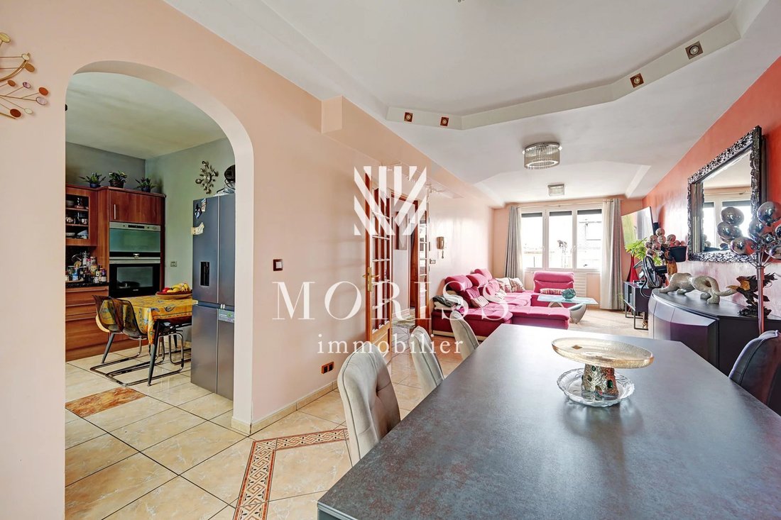House in Fontenay-sous-Bois, Ile-de-France, France 3 - 16372259