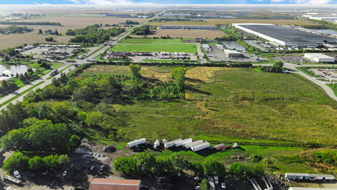 Farm Ranch in Joliet, Illinois, United States 3 - 16378697