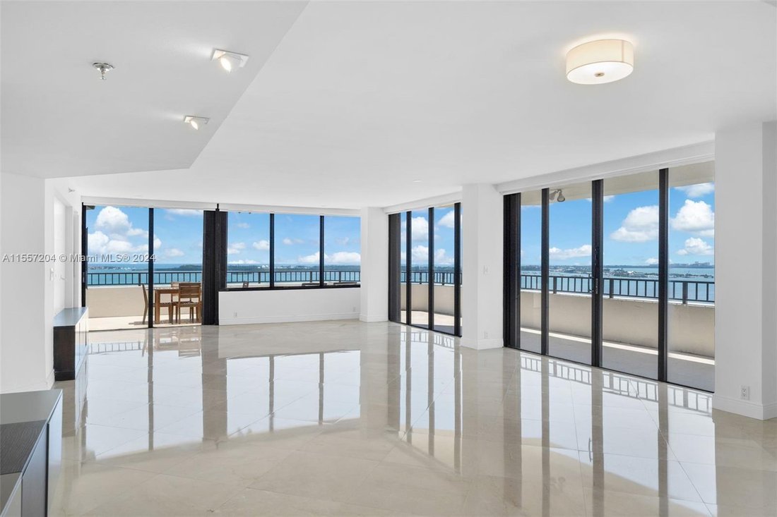 Condo in Miami, Florida, United States 5 - 16366320