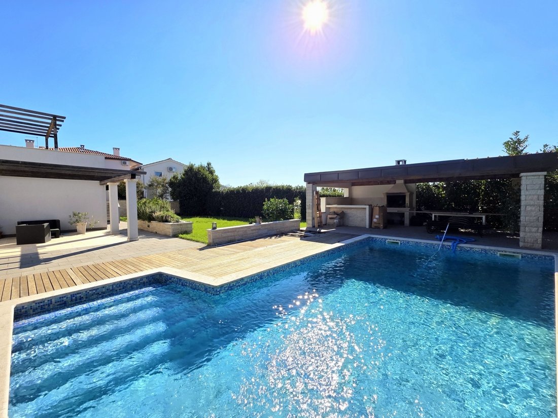 Villa in Mjesni odbor Busoler, Grad Pula, Istria County 2 - 16374214