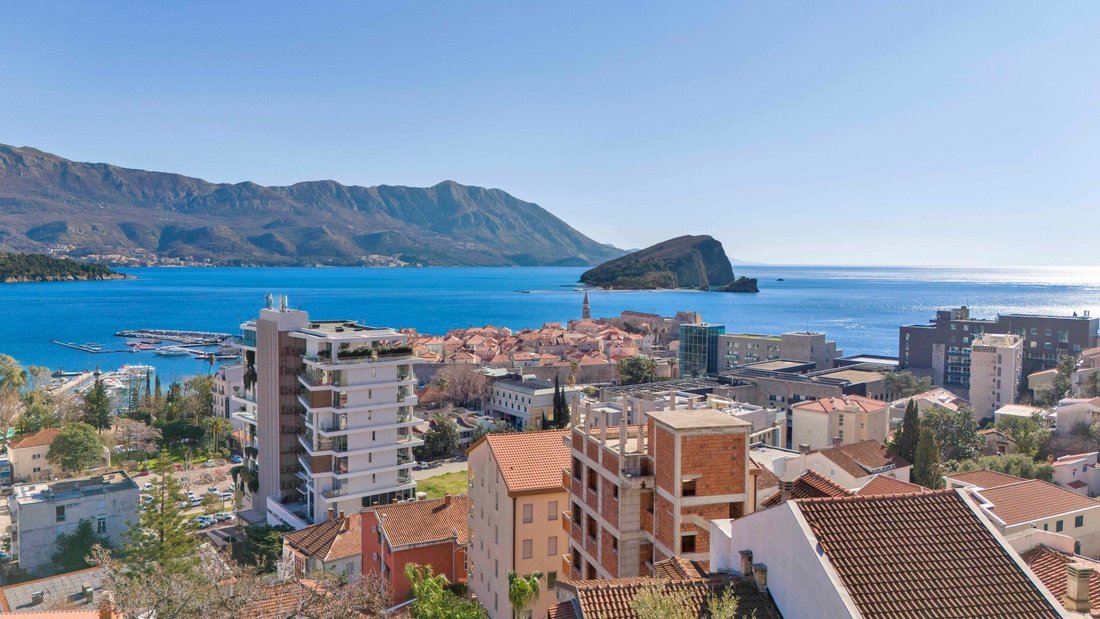 Apartment in Budva, Budva Municipality, Montenegro 1 - 16369762