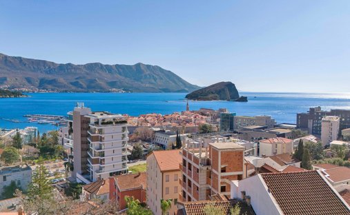 Apartment in Budva, Budva Municipality, Montenegro 1