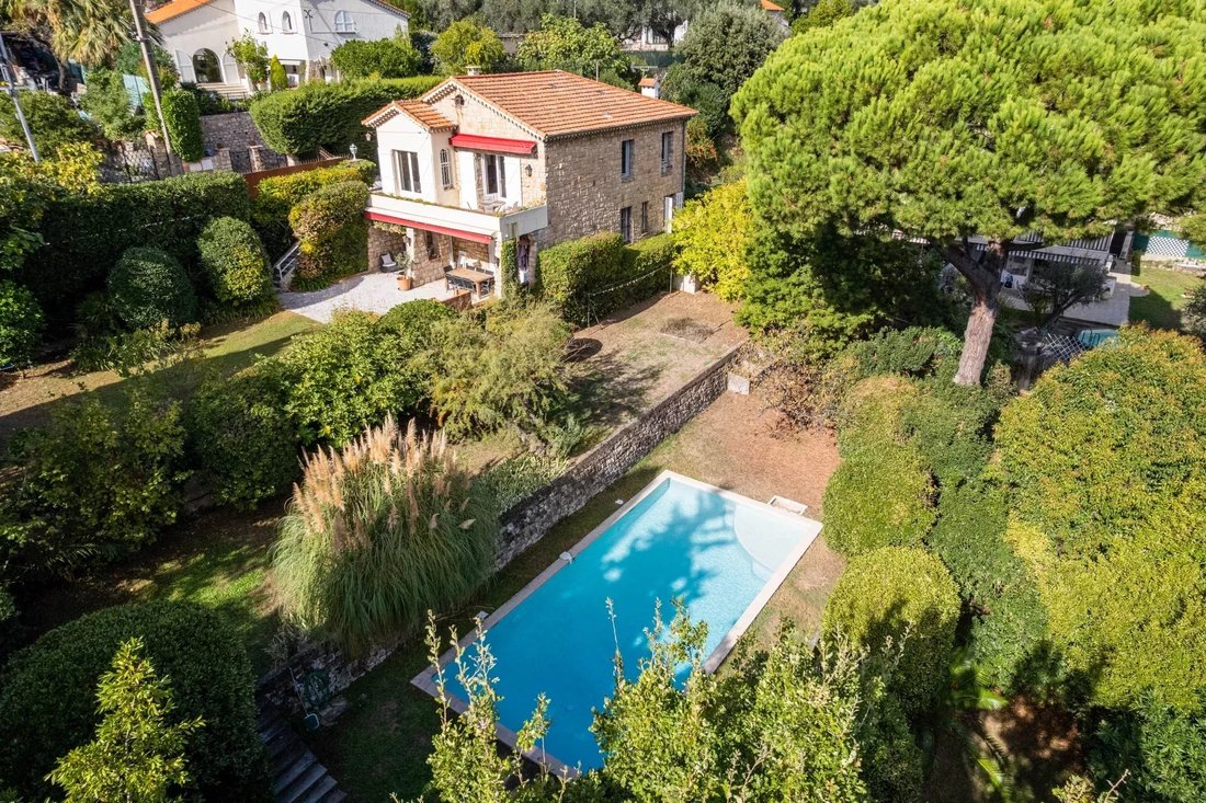 Villa in Vallergues, Cannes, France 1 - 16368751