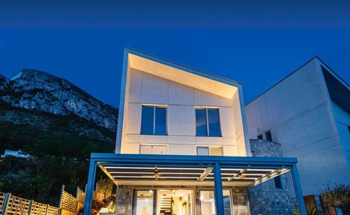 Villa in Tudorovići, Montenegro 1