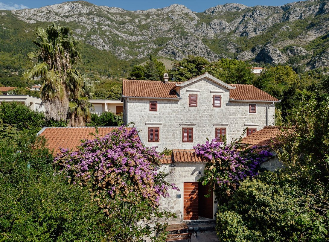 House in Risan, Kotor Municipality, Montenegro 2 - 16369694