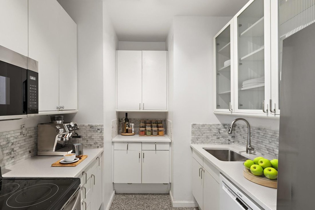Condo in New York, New York, United States 4 - 16366090