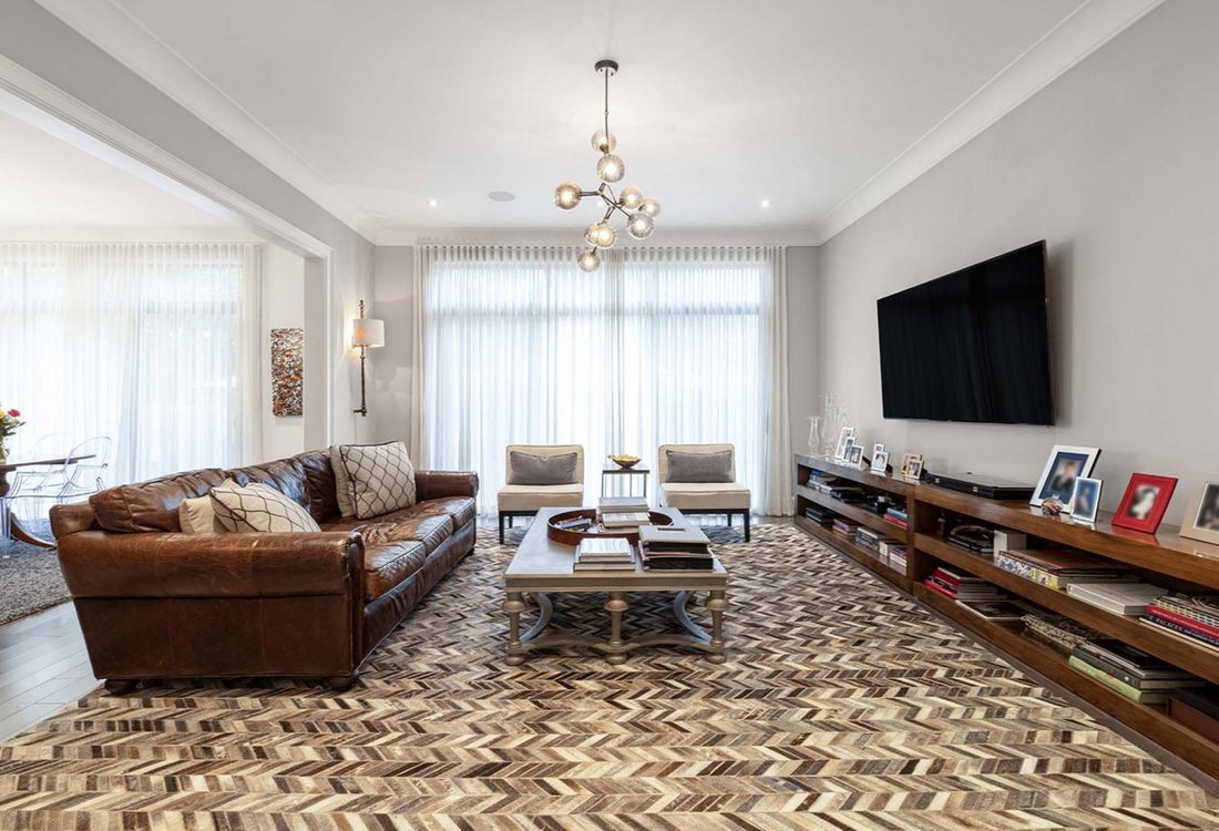 House in Toronto, Ontario, Canada 5 - 16381398