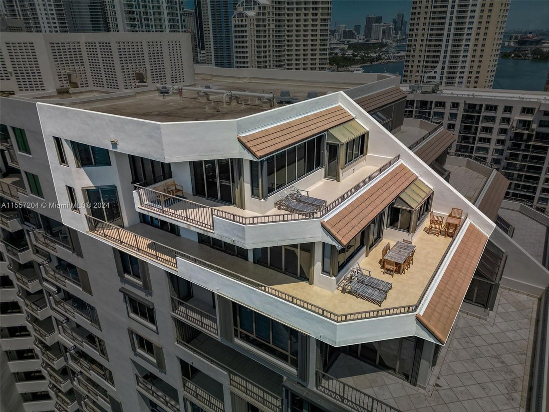Condo in Miami, Florida, United States 4 - 16366320
