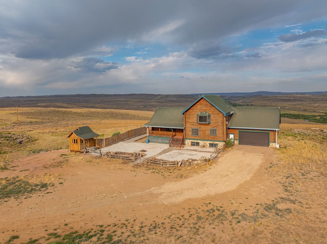 House in Kemmerer, Wyoming, United States 2 - 16367841