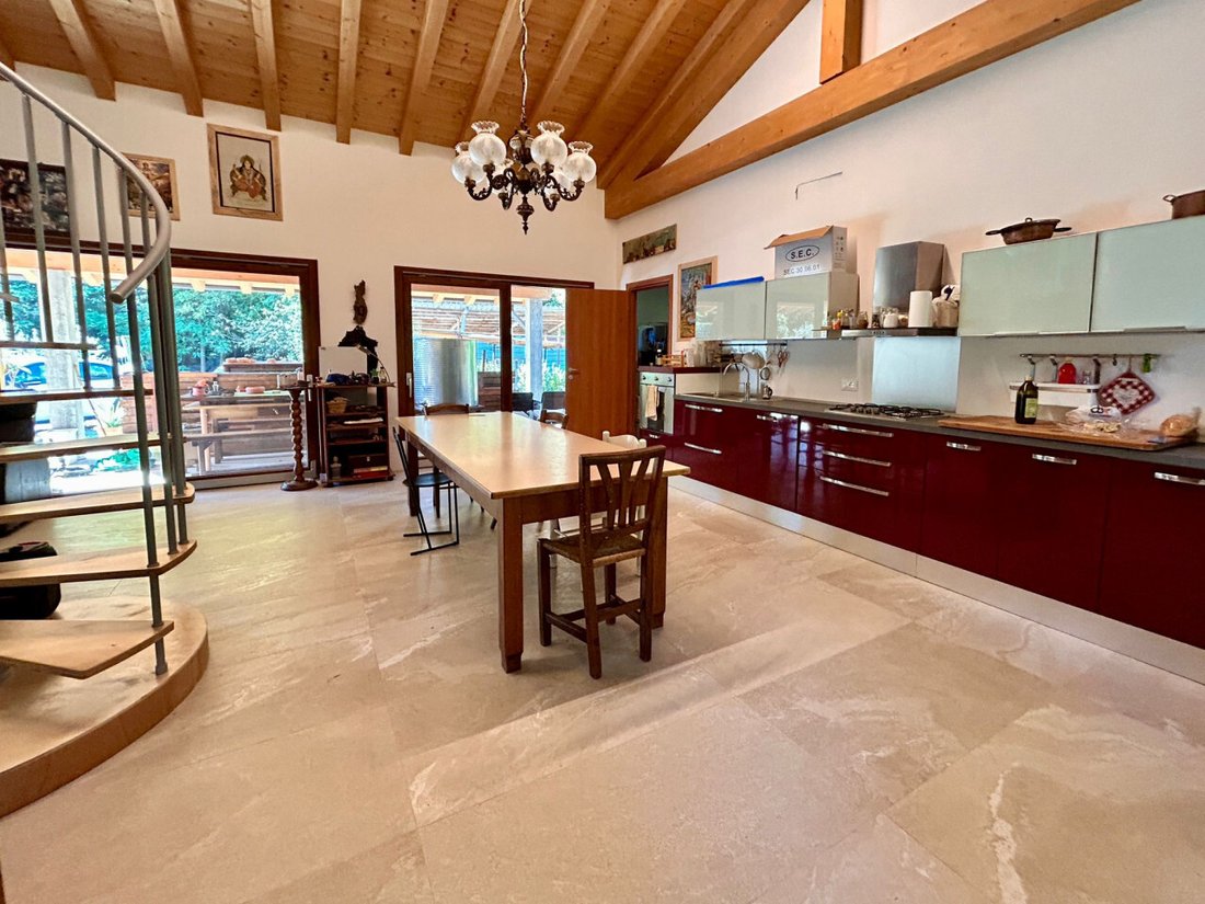 Villa in Altavilla Vicentina, Veneto, Italy 3 - 16379406