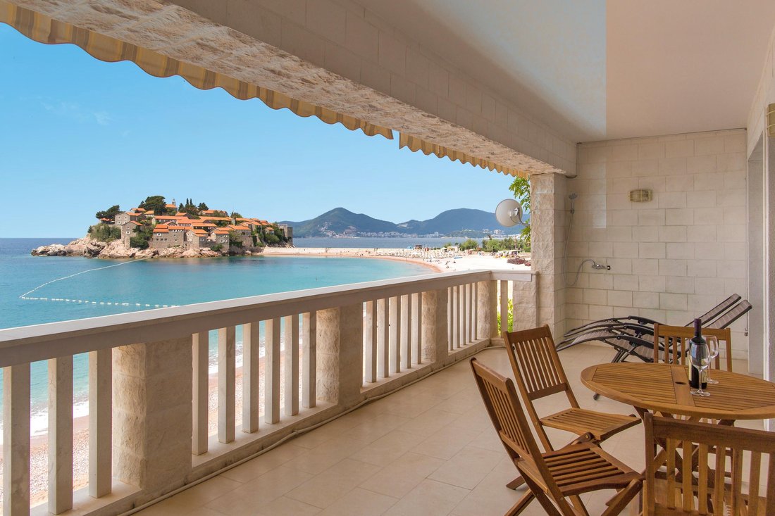 Apartment in Sveti Stefan, Budva Municipality, Montenegro 1 - 16369735
