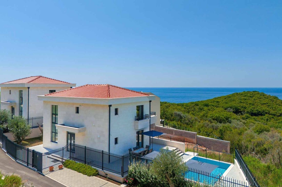 Villa in Rijeka Reževići, Budva Municipality, Montenegro 2 - 16369683