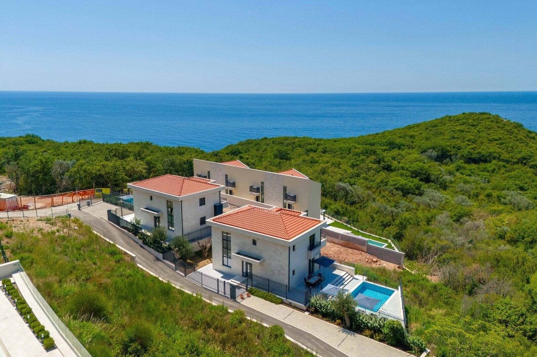 Villa in Rijeka Reževići, Budva Municipality, Montenegro 3 - 16369683