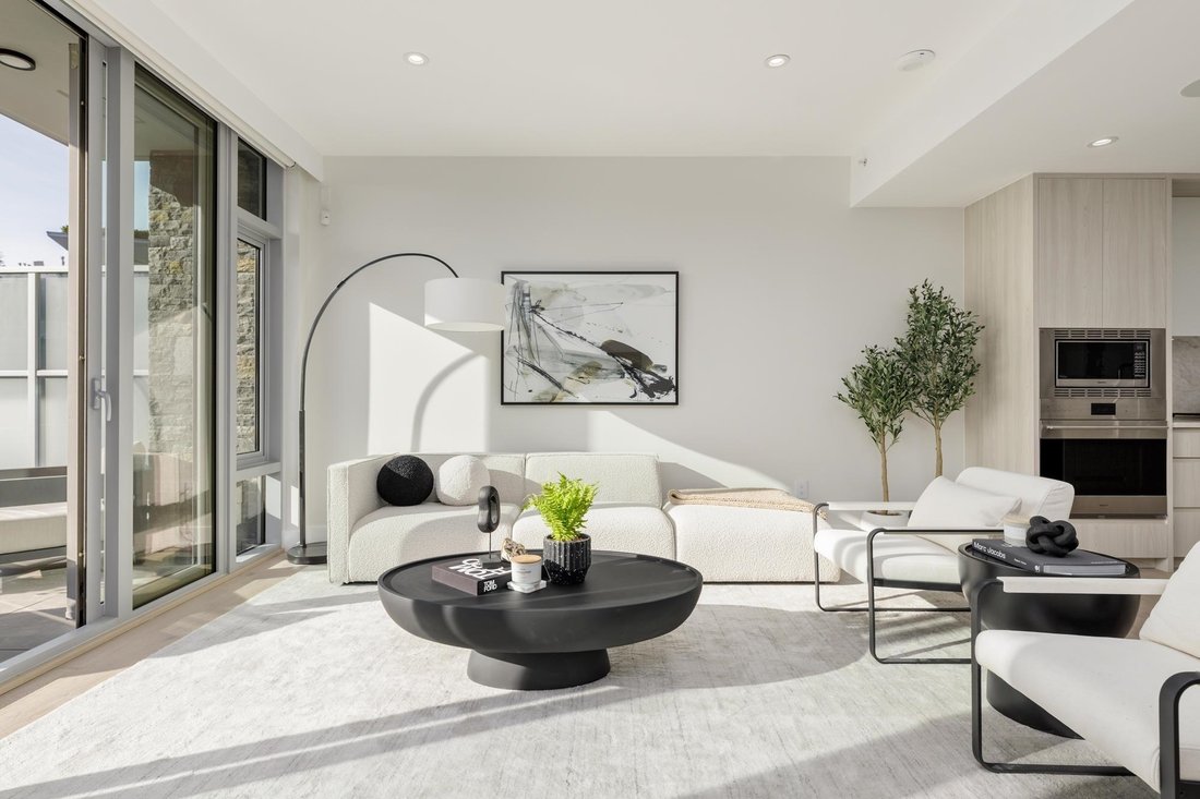House in West Vancouver, British Columbia, Canada 2 - 16362694