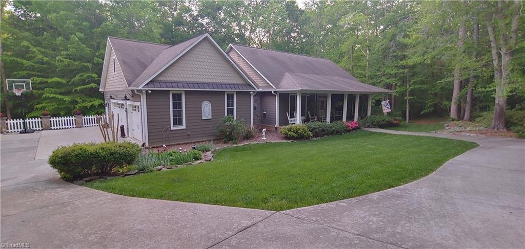House in Gibsonville, North Carolina, United States 1 - 16371167