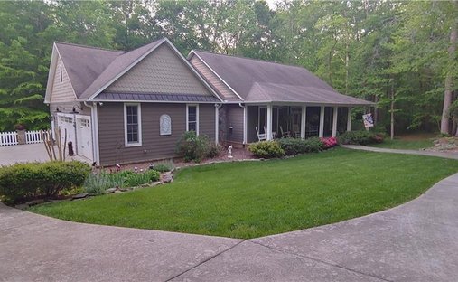 House in Gibsonville, North Carolina, United States 1