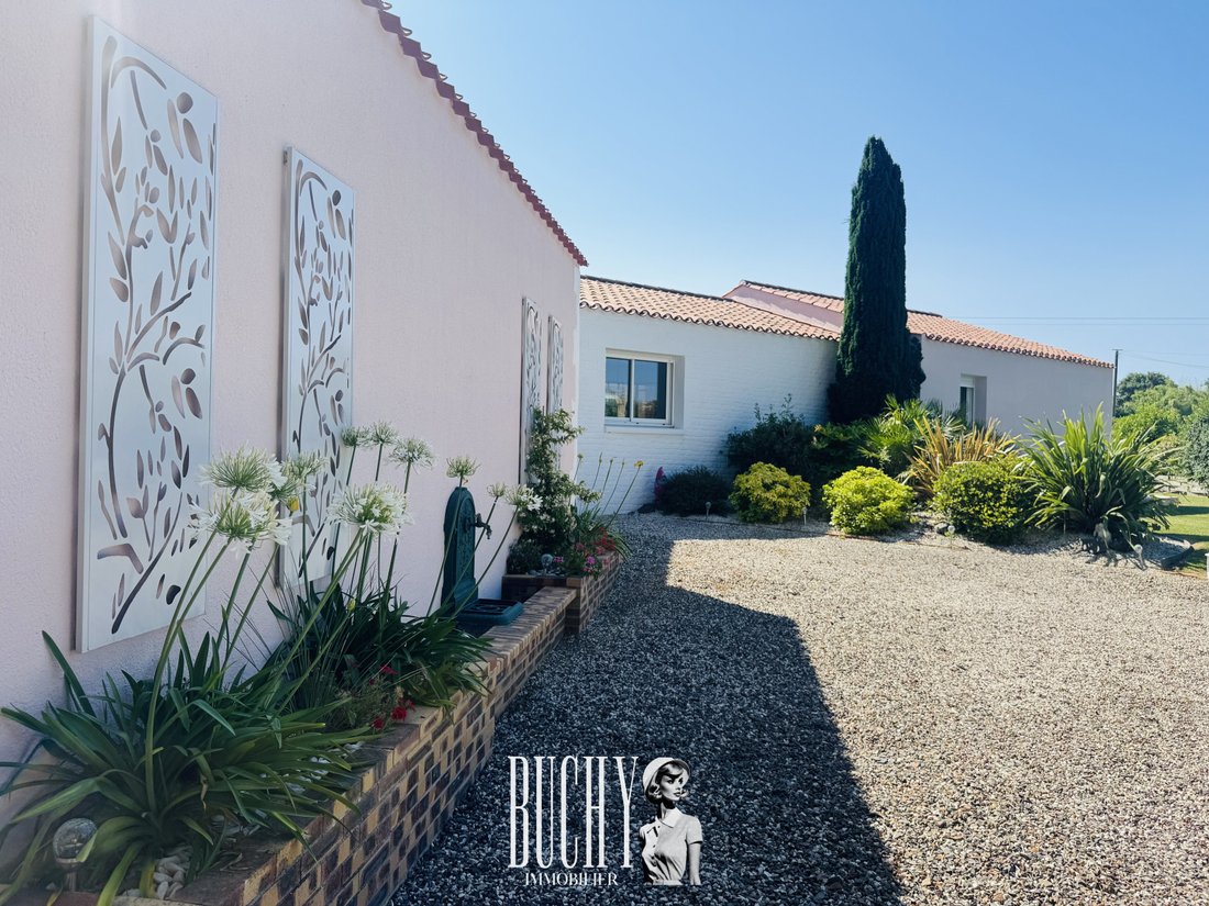 House in Olonne-sur-Mer, Les Sables-d'Olonne, France 2 - 16368944