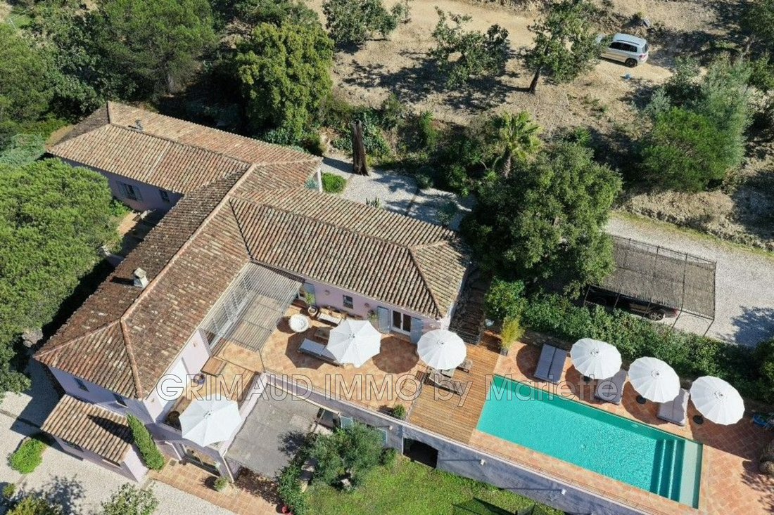 Villa in Grimaud, Provence-Alpes-Côte d'Azur, France 2 - 15841956
