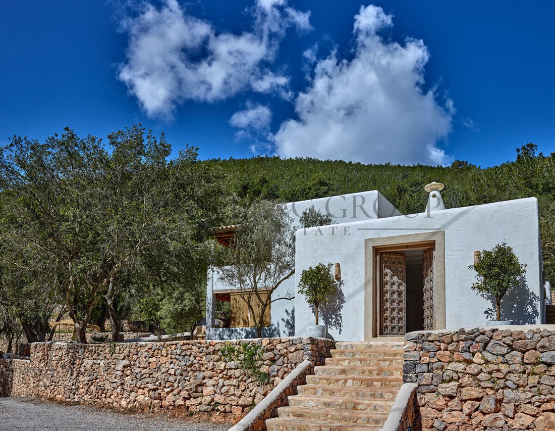 Finca in Sant Rafel de sa Creu, Sant Antoni de Portmany, Balearic Islands 3 - 16368809