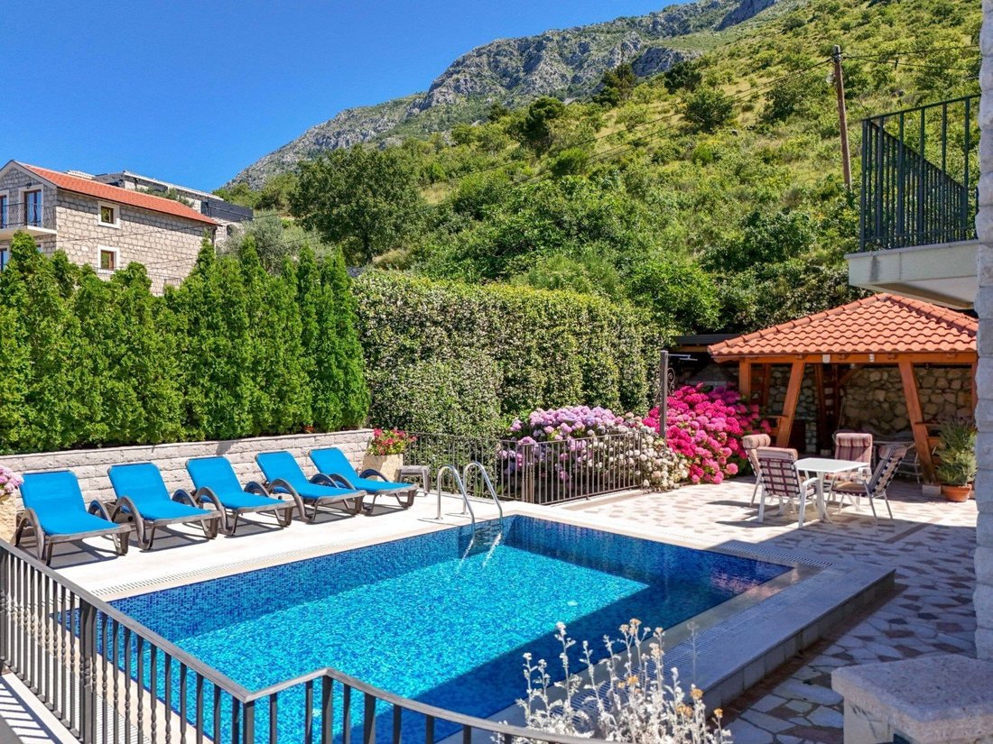 Villa in Rijeka Reževići, Budva Municipality, Montenegro 3 - 16369778