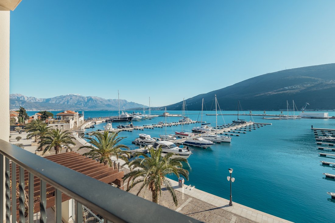 Apartment in Kumbor, Herceg Novi Municipality, Montenegro 5 - 16369644