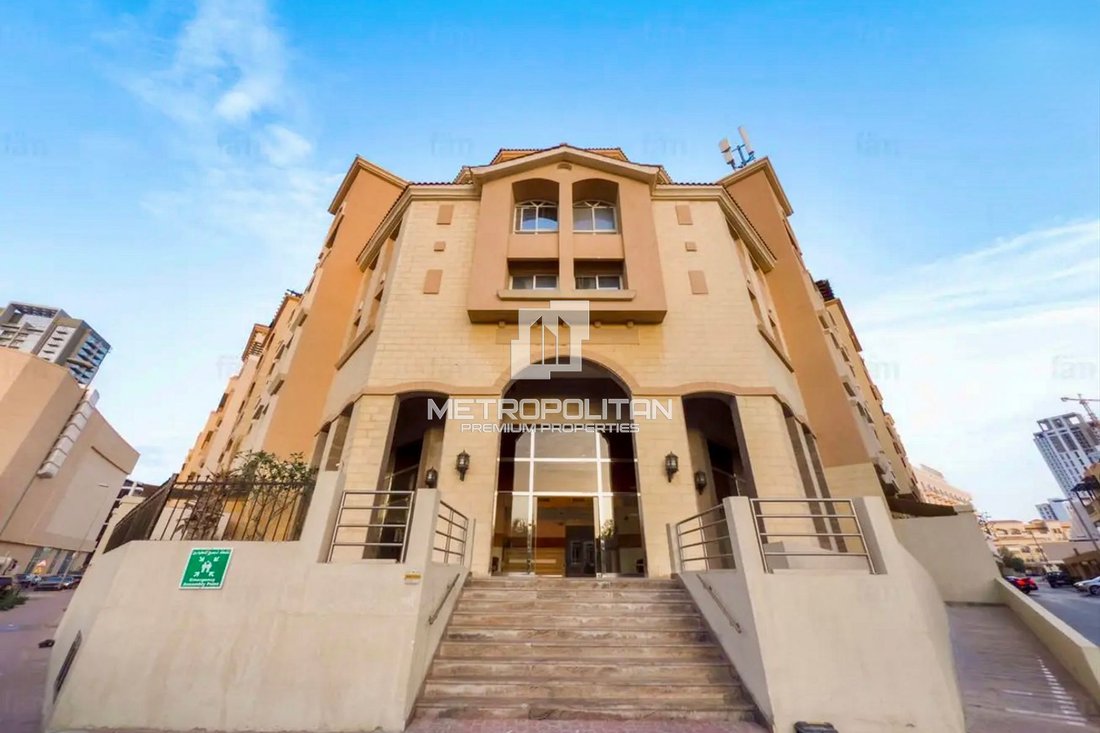 Apartment in JVC / Jumeirah Village Circle, Dubai, United Arab Emirates 1 - 16369591