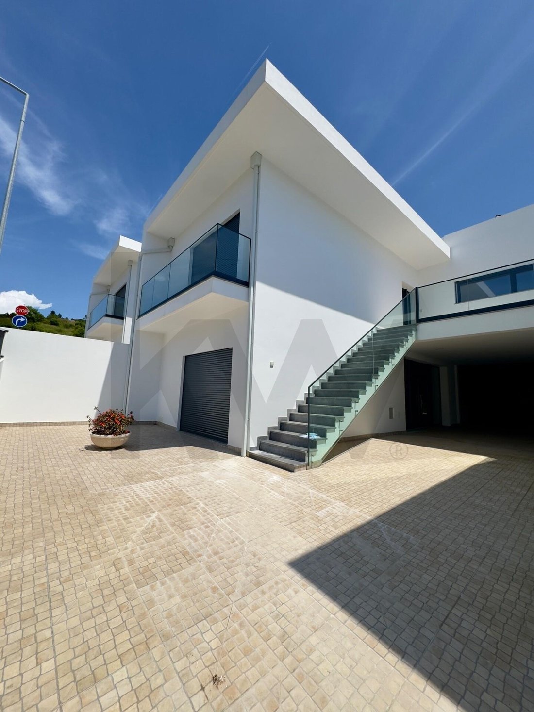 Townhouse in Santa Maria, Sao Pedro e Matacaes, Lisbon, Portugal 1 - 16380889