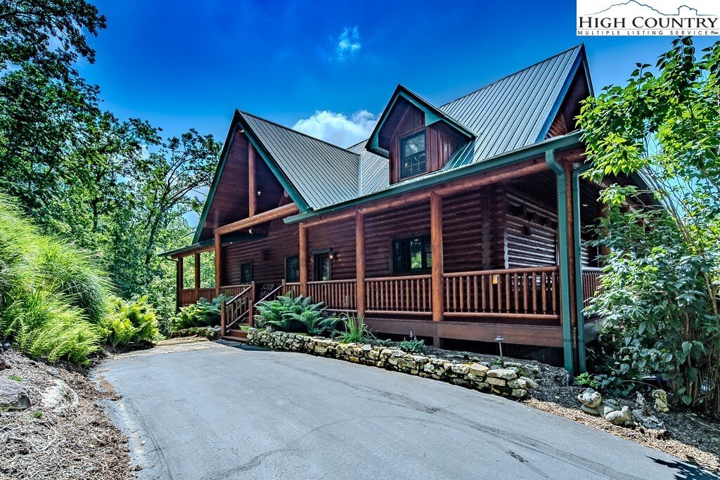 House in Elk Park, North Carolina, United States 2 - 16371329