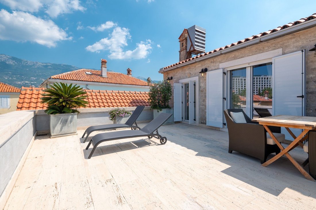 Apartment in Budva, Budva Municipality, Montenegro 5 - 16369688