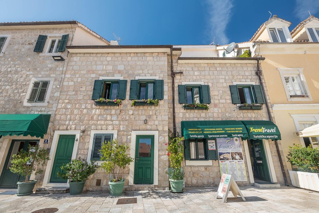House in Herceg Novi, Herceg Novi Municipality, Montenegro 2 - 16369634