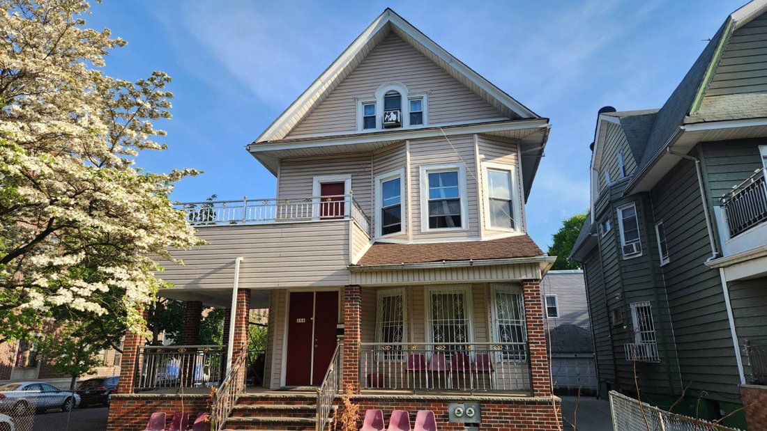 House in New York, New York, United States 1 - 16366986