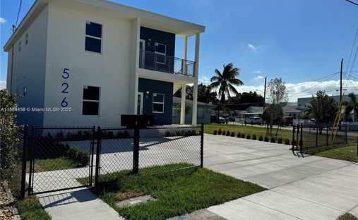 Maison à Hallandale Beach, Floride, États-Unis 1