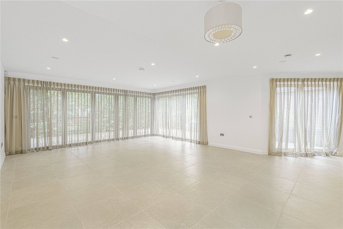 Apartment in Barnet, England 2 - 16369098