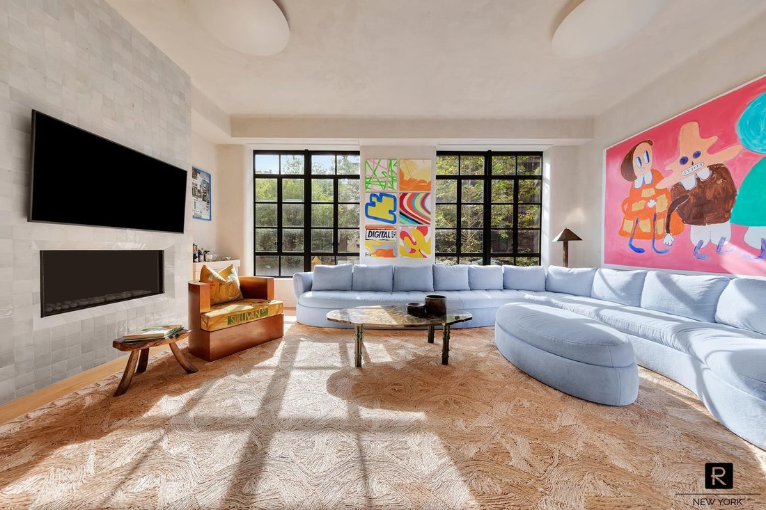 House in New York, New York, United States 1 - 16367690