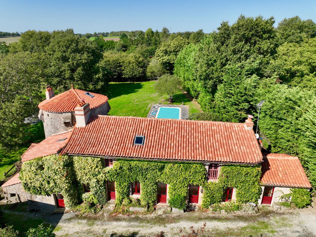 House in Arrondissement of La Roche-sur-Yon, Pays de la Loire, France 2 - 16371857