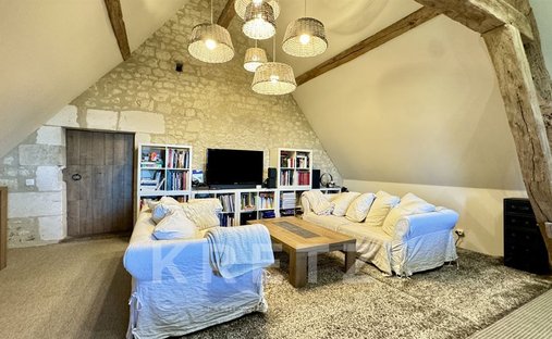 Castle for Sale in Sancerre, Centre-Val de Loire, France