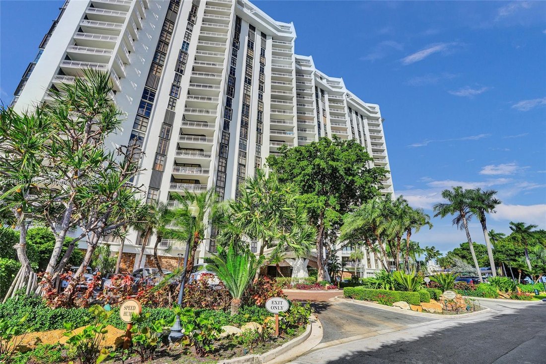 Condo in Miami, Florida, United States 2 - 16366892