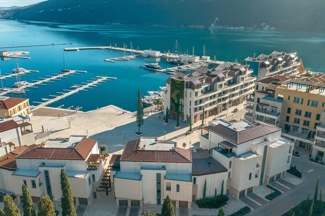 Apartment in Kumbor, Herceg Novi Municipality, Montenegro 4 - 16369647