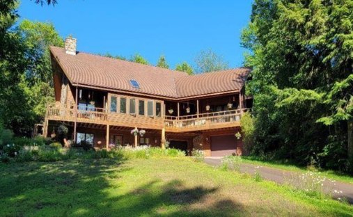 House in Ontonagon, MI, United States 1