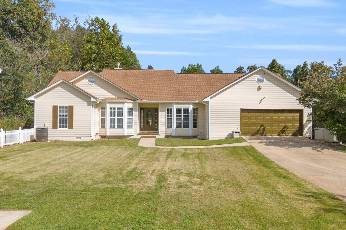 House in Cleveland, Georgia, United States 1 - 16369657