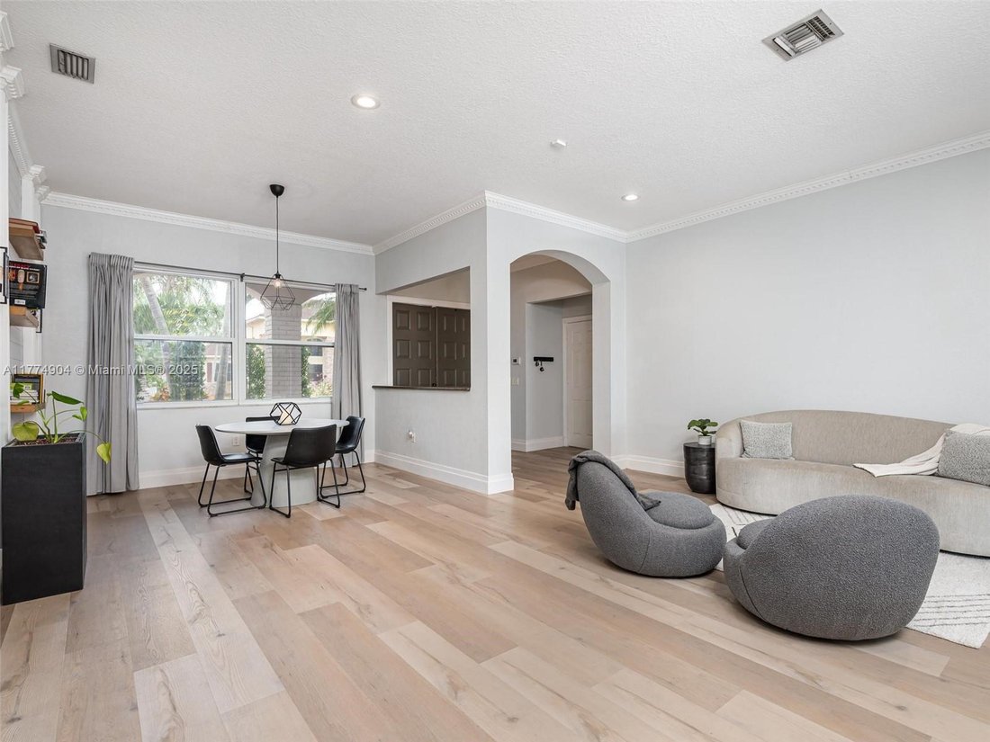 House in Miramar, Florida, United States 4 - 16367155