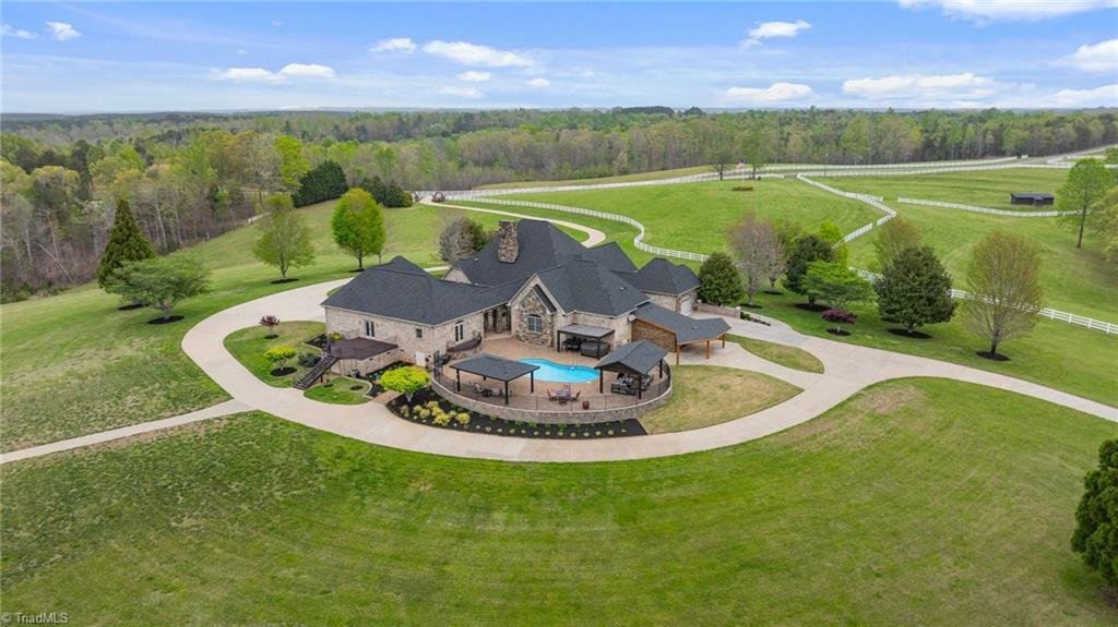 House in Columbus, North Carolina, United States 1 - 16371122