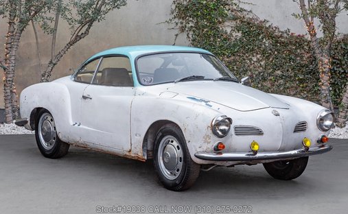 Volkswagen Karmann Ghia in Los angeles, ca 1