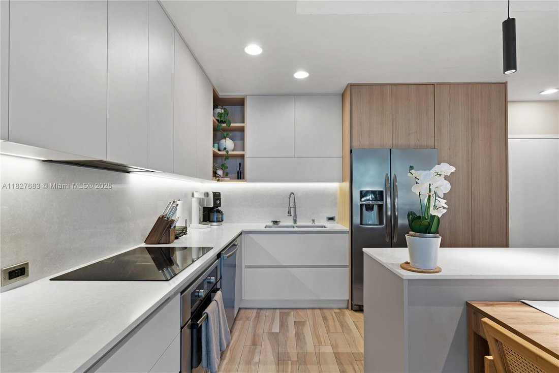 Condo in Miami Beach, Florida, United States 5 - 16367868
