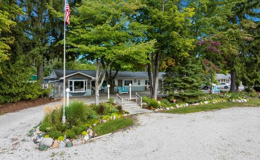 Farm Ranch in Eastport, Michigan, United States 1