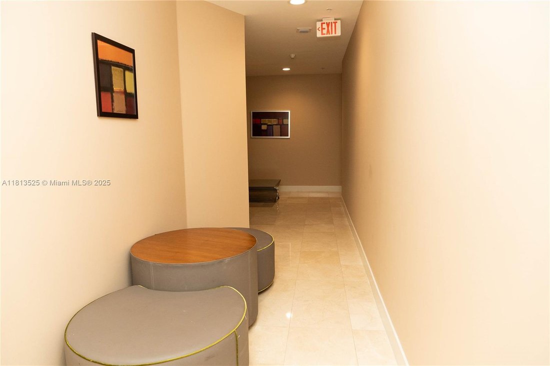 Townhouse in Golden Beach, Florida, United States 5 - 16366109