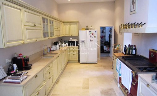 Castle for Sale in Saint-Émilion, Nouvelle-Aquitaine, France